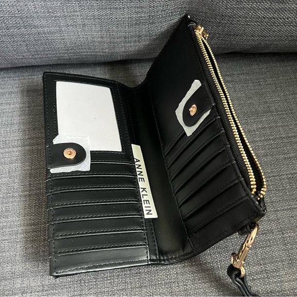 NWT ANNE KLEIN BIFOLD WALLET WRISTLET CASE - Picture 6 of 6